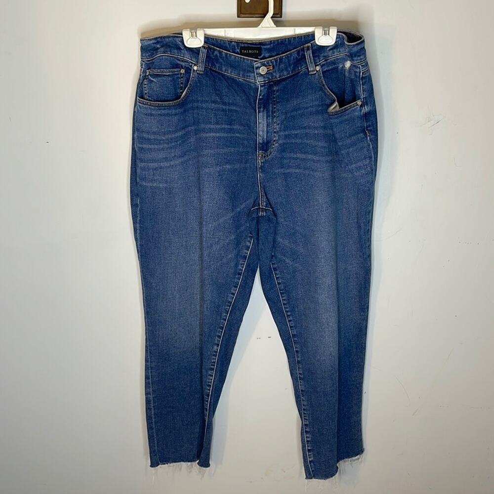 TALBOTS Distressed Raw Hem Medium Wash Cotton Blend Everyday Relaxed Jean Sz 16 - Picture 1 of 9